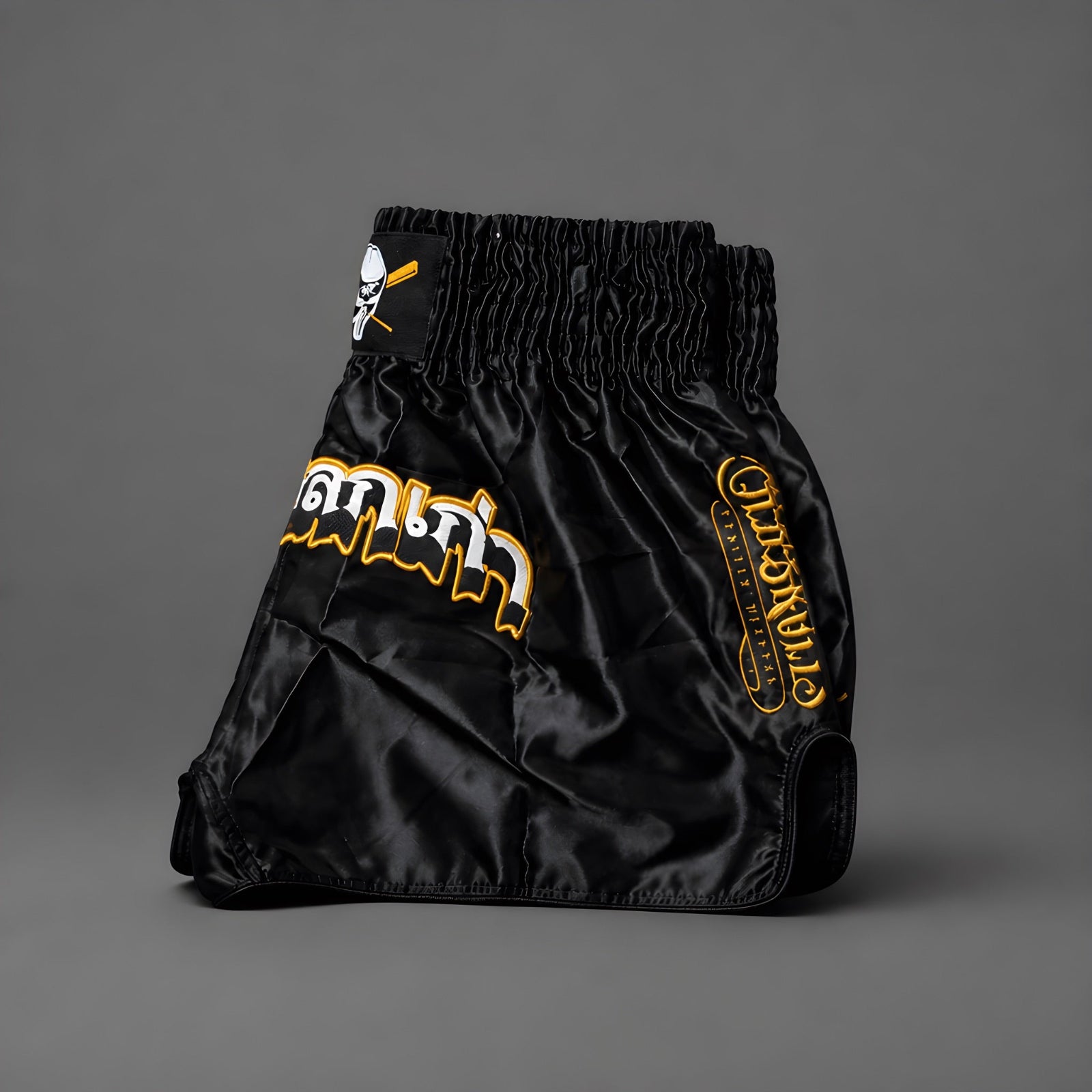 Pantalón Kill Code Muay Thai Shorts detalles laterales 